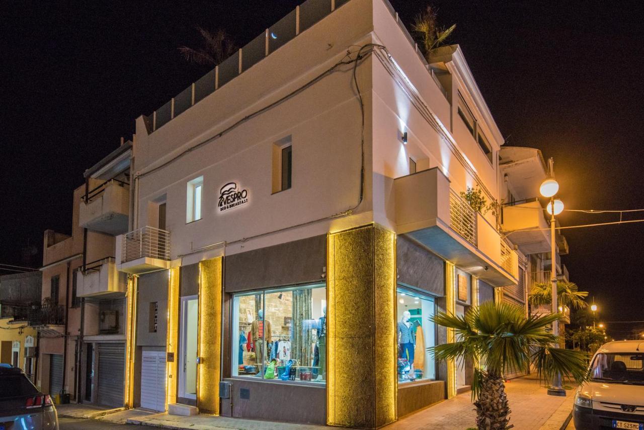 Il Vespro Bed & Breakfast Comiso Bagian luar foto