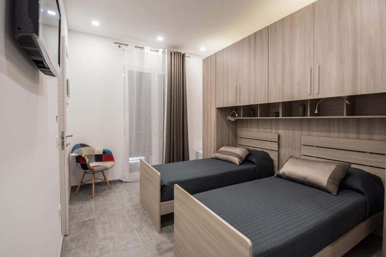 Il Vespro Bed & Breakfast Comiso Bagian luar foto