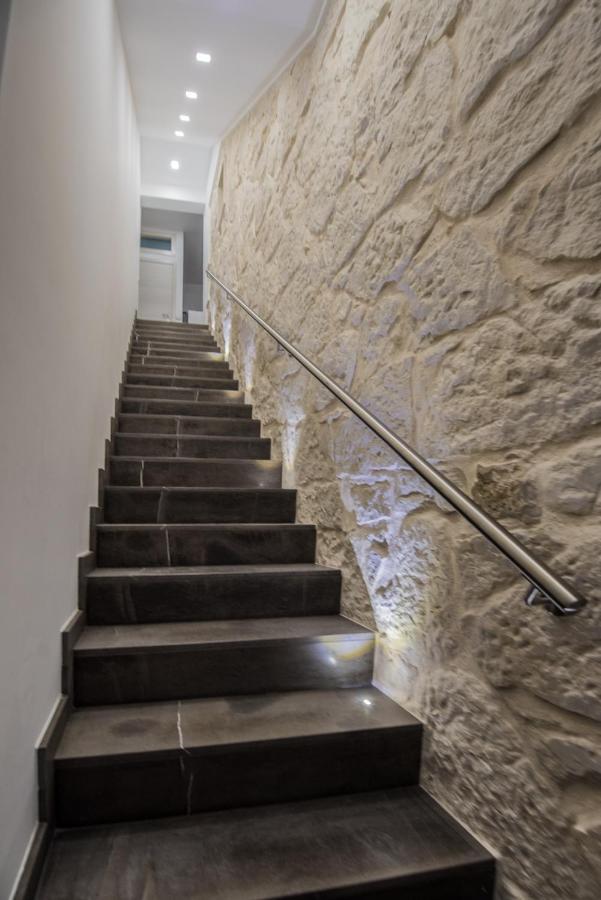 Il Vespro Bed & Breakfast Comiso Bagian luar foto