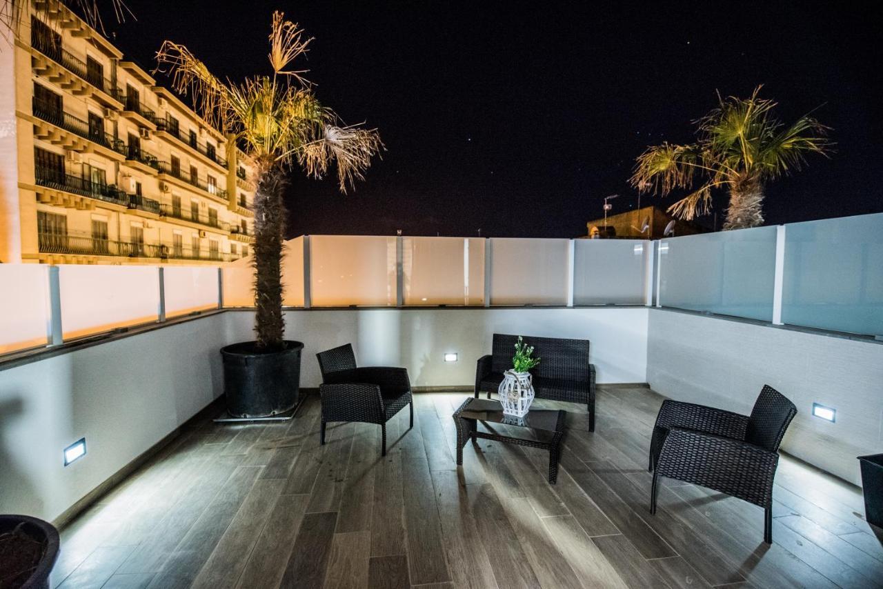 Il Vespro Bed & Breakfast Comiso Bagian luar foto