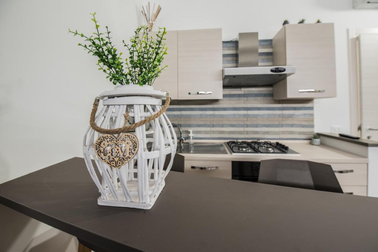 Il Vespro Bed & Breakfast Comiso Bagian luar foto