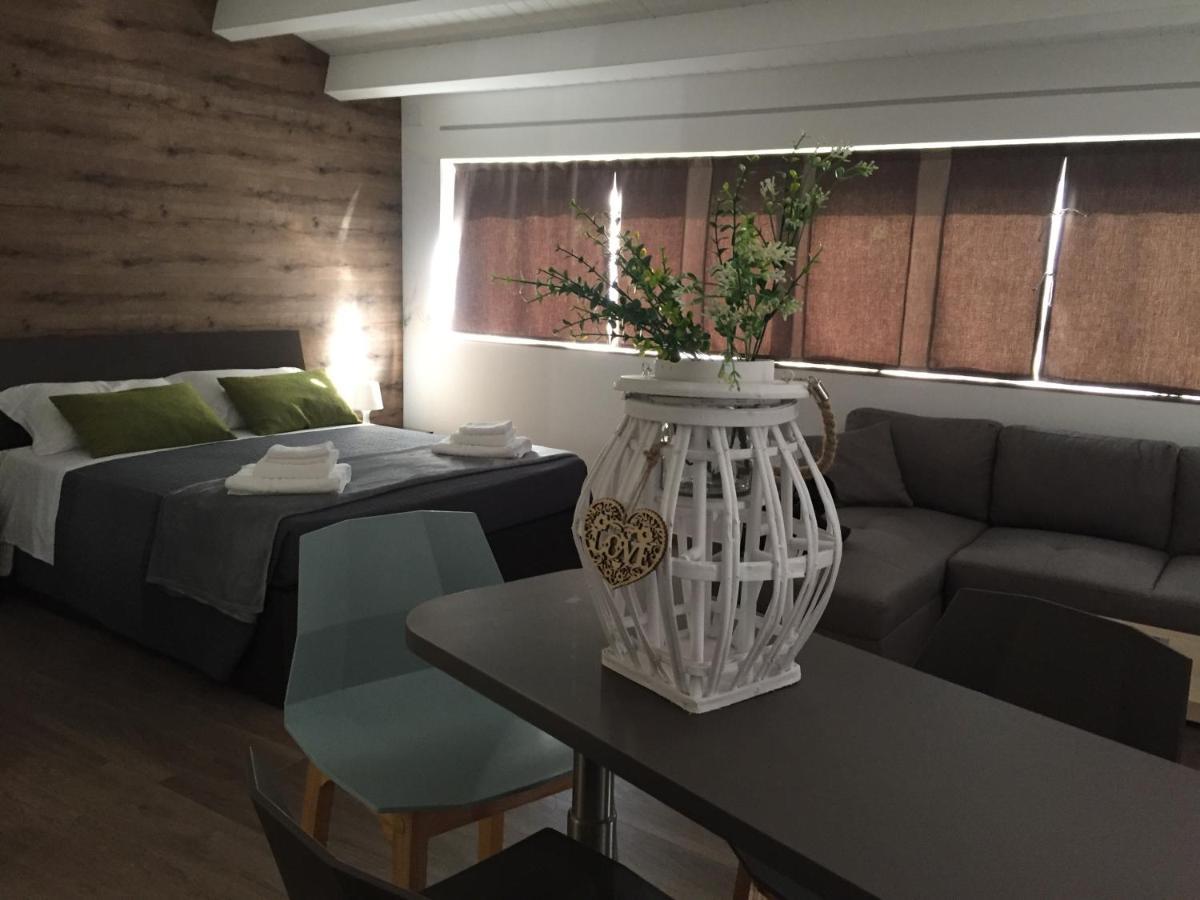 Il Vespro Bed & Breakfast Comiso Bagian luar foto