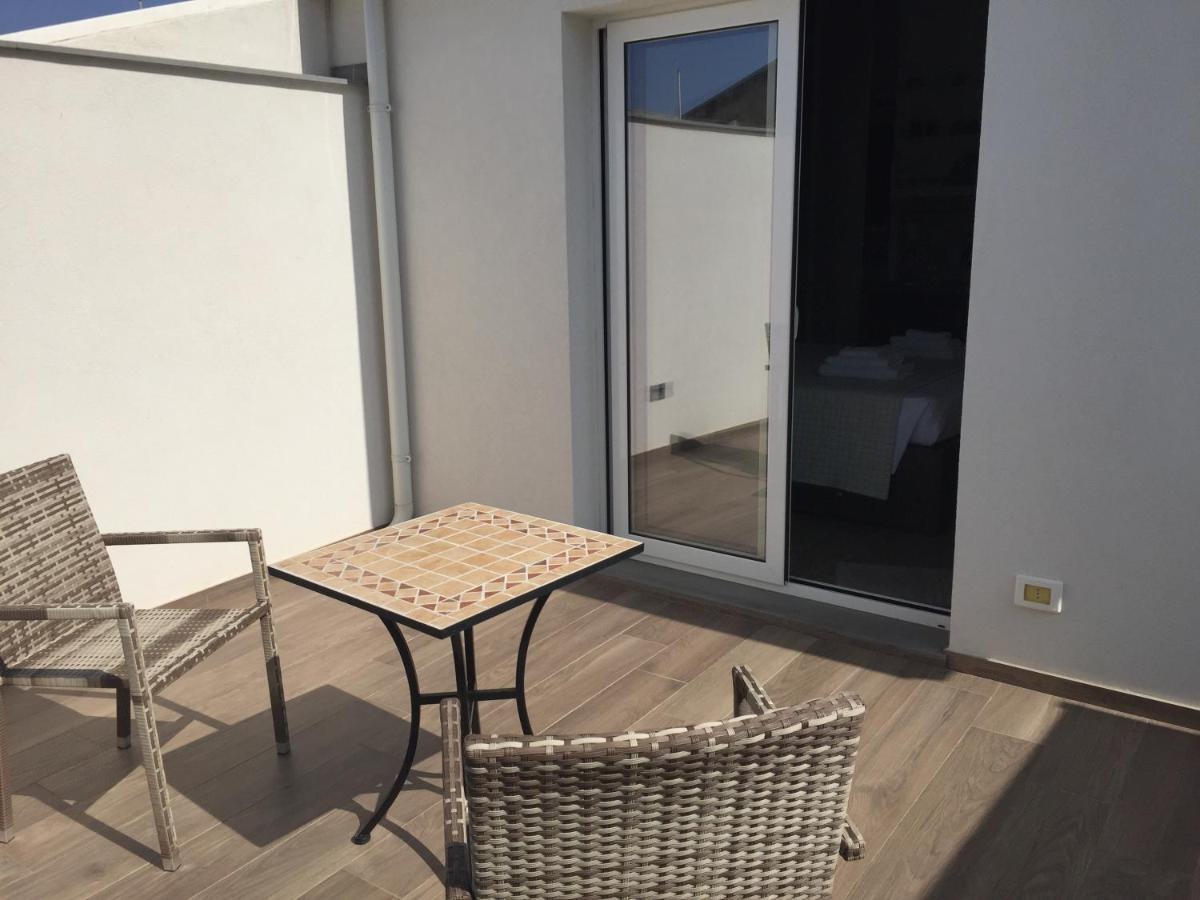 Il Vespro Bed & Breakfast Comiso Bagian luar foto